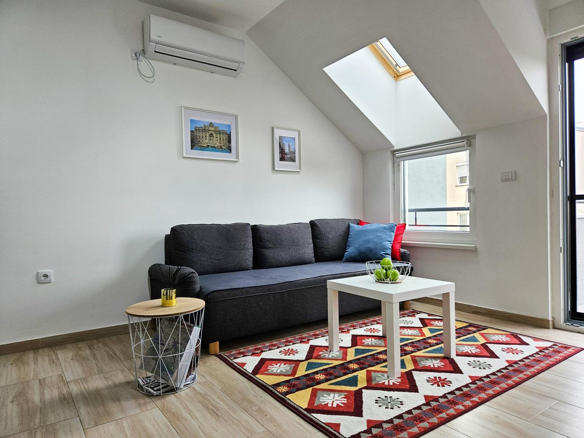 Roman Apartman Сремська Митровиця Екстер'єр фото